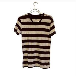 American Eagle White and Maroon Men's Striped Tee